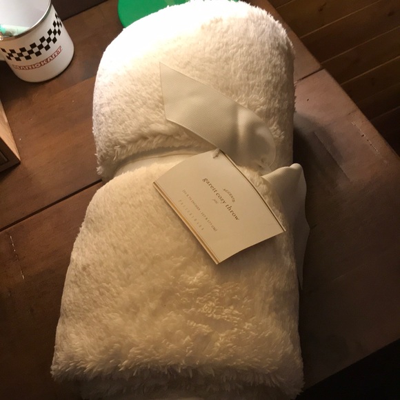 Pottery Barn Other - Pottery barn Garrett cozy throw 50 x 70